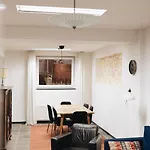 Independent Basement Apartament *