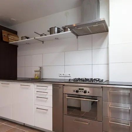 Independent Basement * Nimega