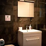 公寓 Independent Basement 奈梅亨